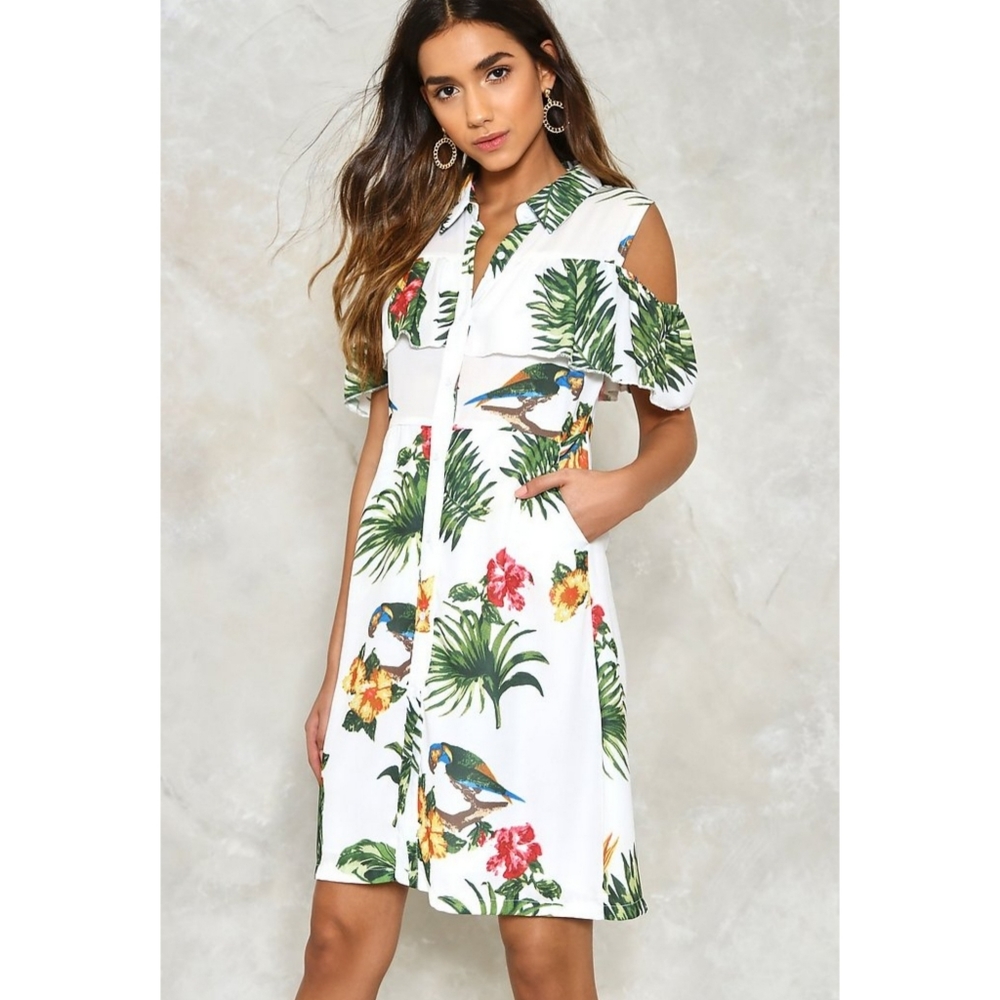 NWT Nasty Gal White Floral Dress Size S
